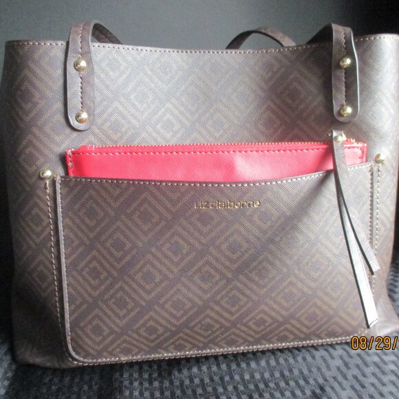 LIZ CLAIBORNE TOTE-LARGE-CHOCOLATE DIAMOND DESIGN - Picture 1 of 9